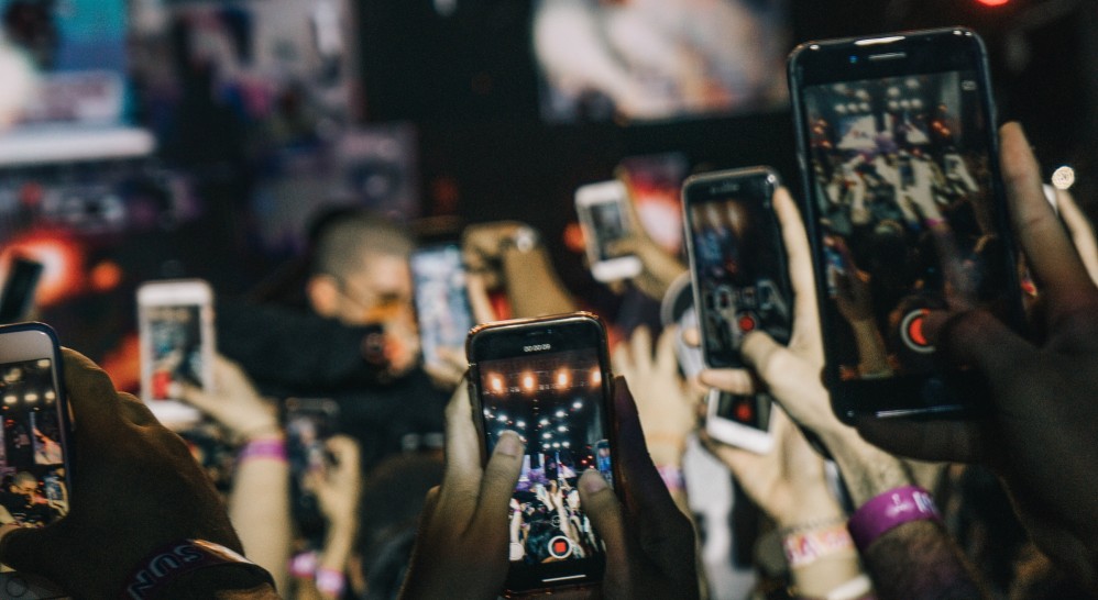 En İyi Instagram Altyazısı ve Selfie Alıntıları